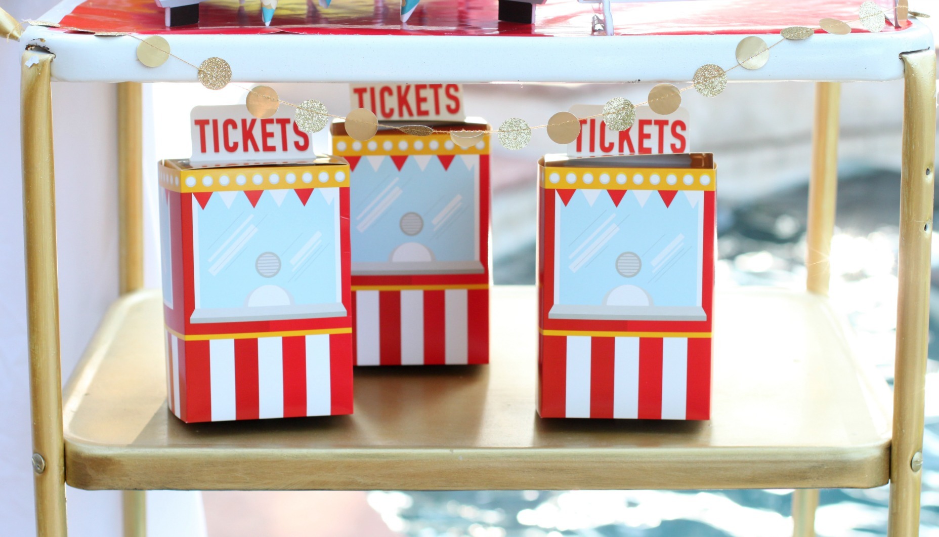 Summer DiveIn Movie Party Fun365