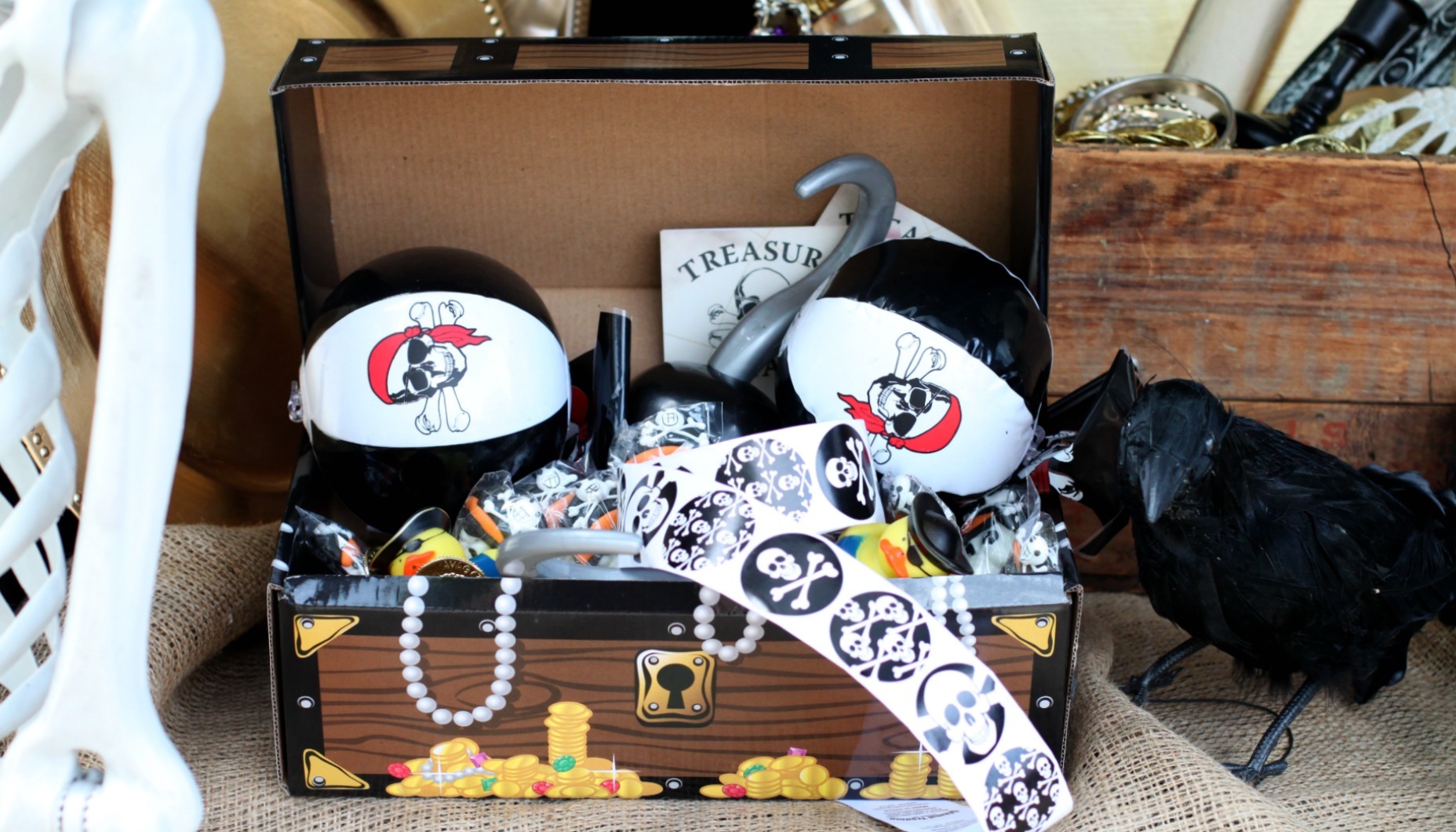 Pirate Ship Trunk or Treat Idea Fun365