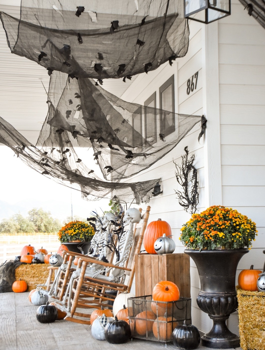 Ultimate Guide to Farm Halloween Decorations Spook Up Your Fall(03)