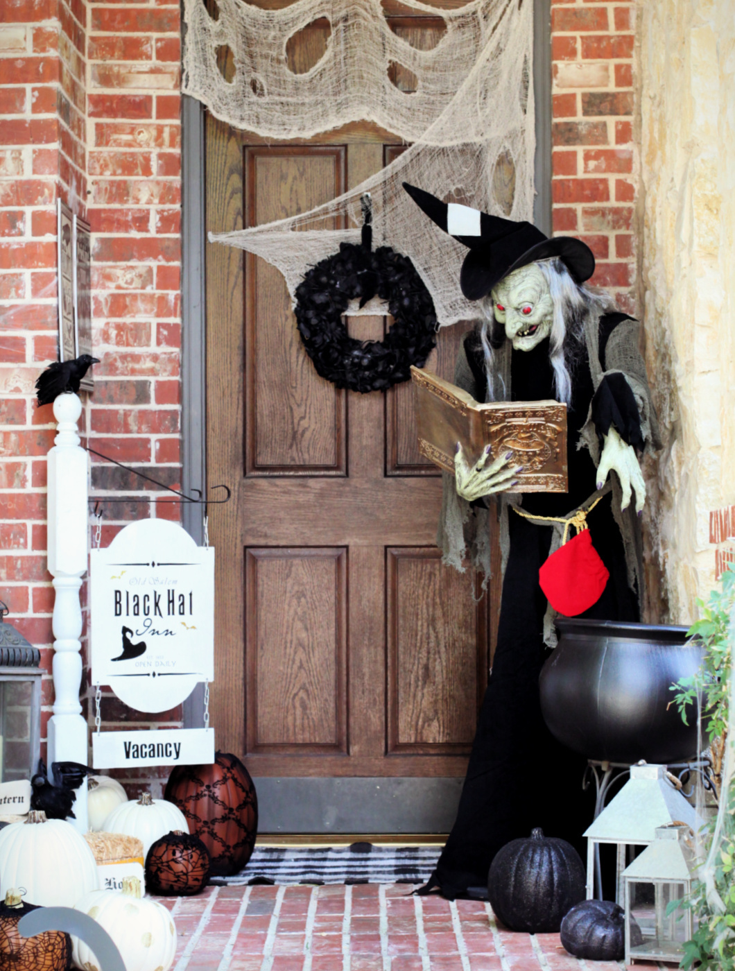 Spooky Witch Halloween Front Porch Idea Fun365