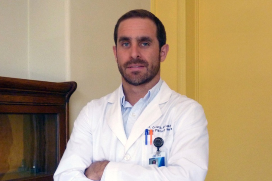 Aseguran que conocida actriz mantuvo un romance con el doctor Cristián