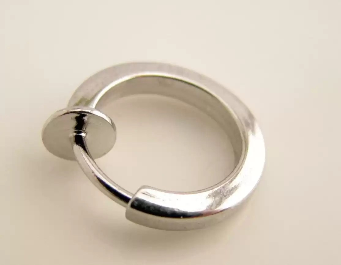 Fake Earrings For Guys Try The Look w/o The Piercing!