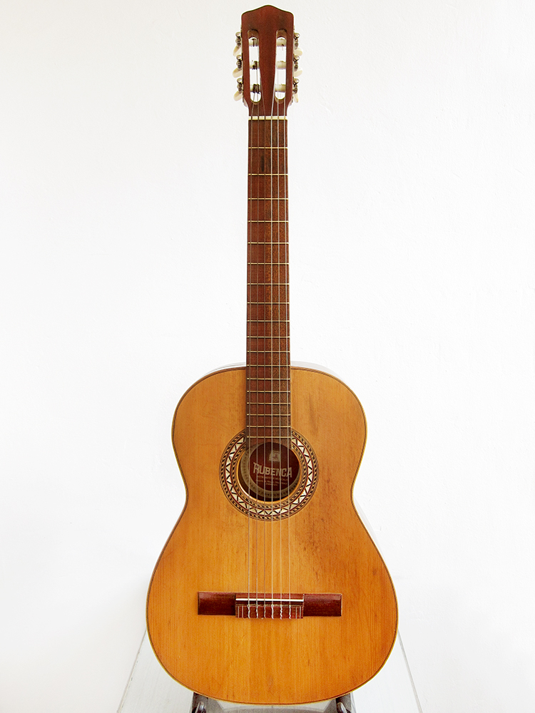 Spanish guitar Claescaster