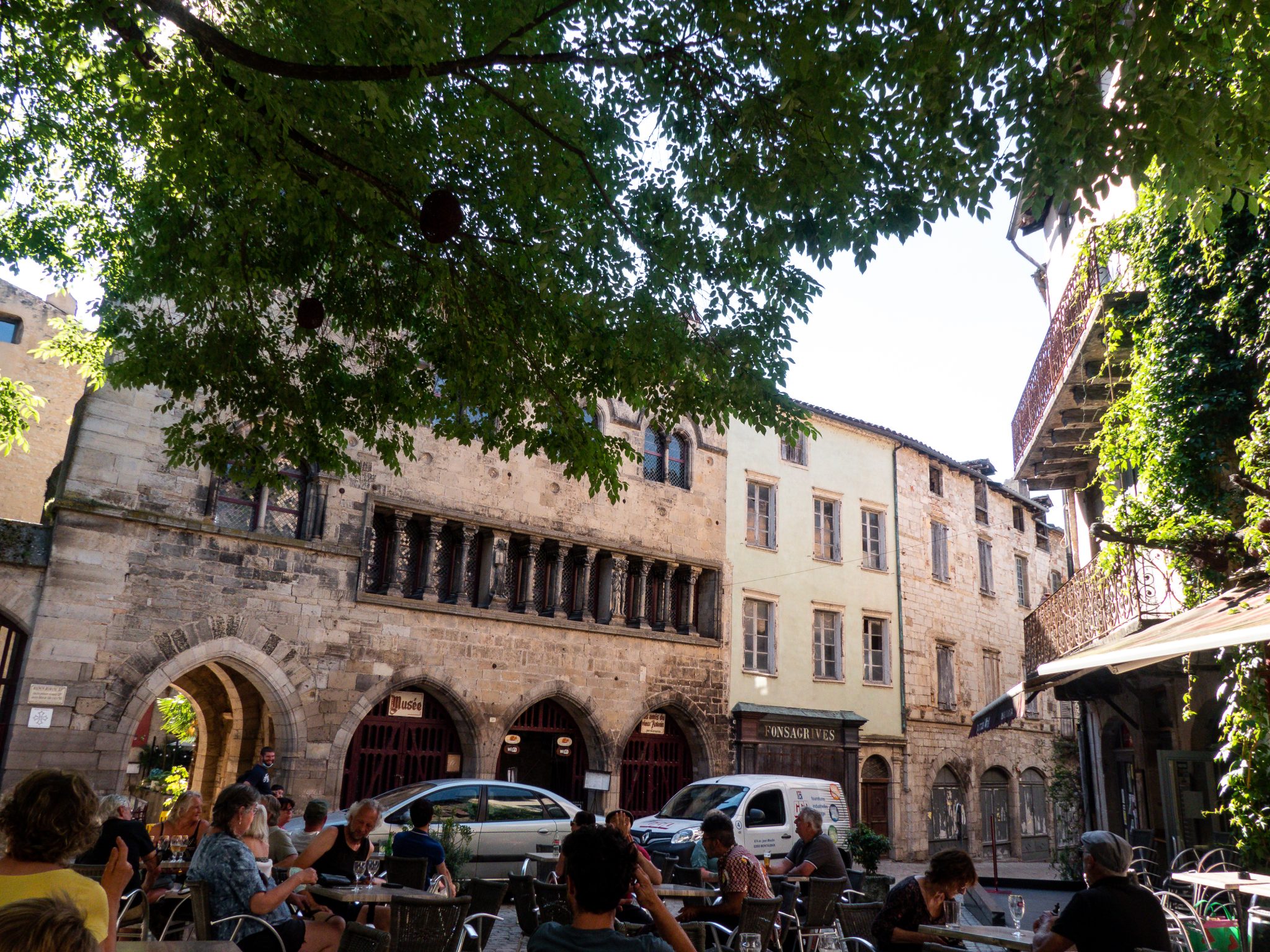 Place de la Halle - Saint Antonin Noble Val