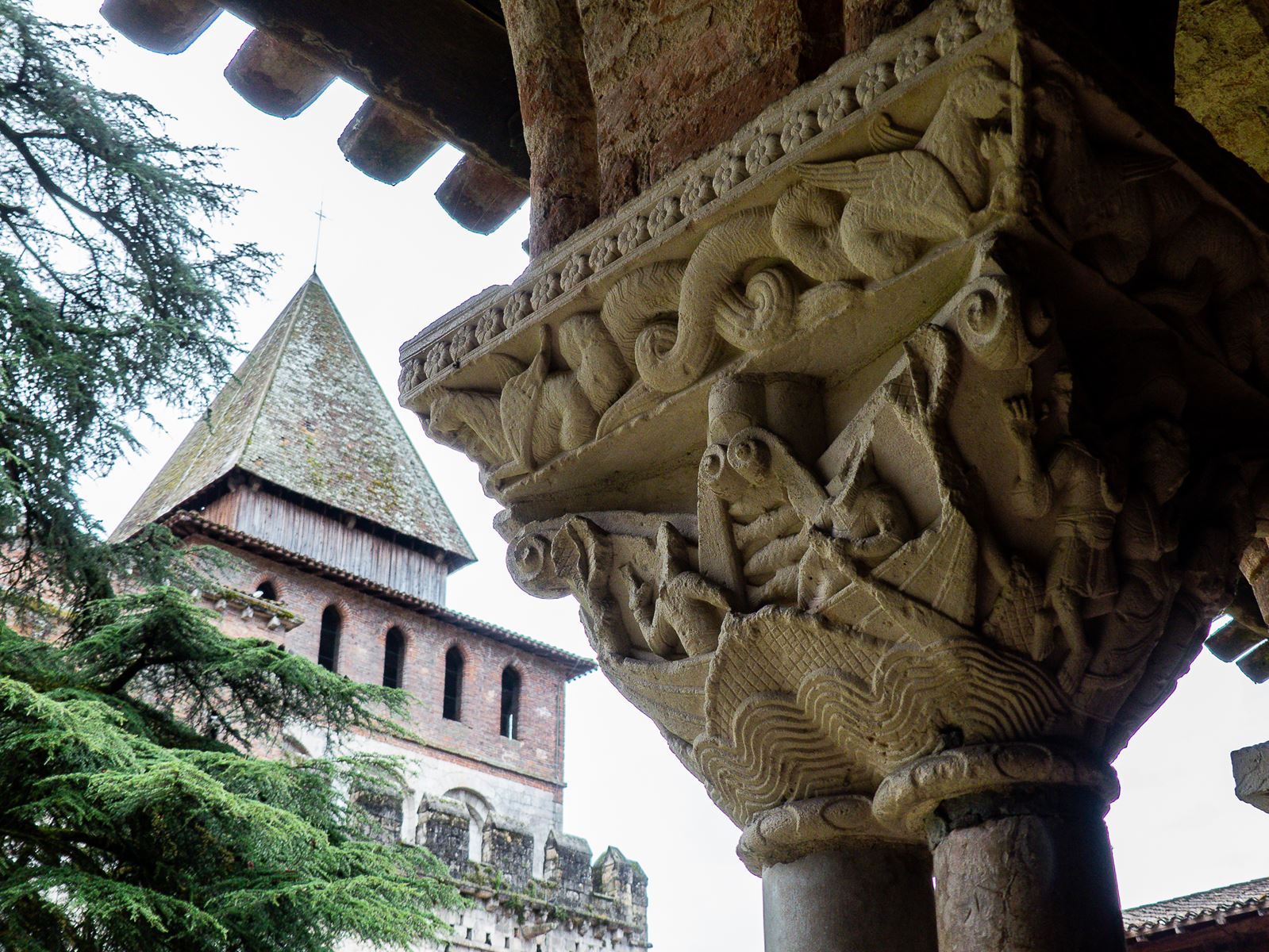 Visite du cloître de Moissac