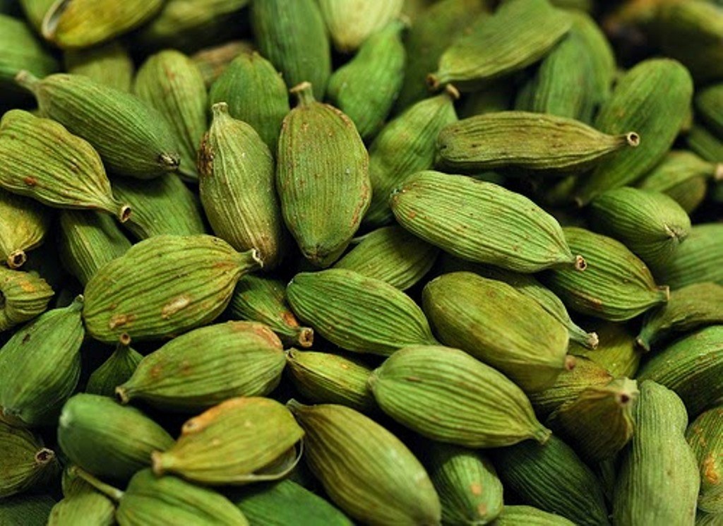 Health Benefits of Elaichi Clamor World