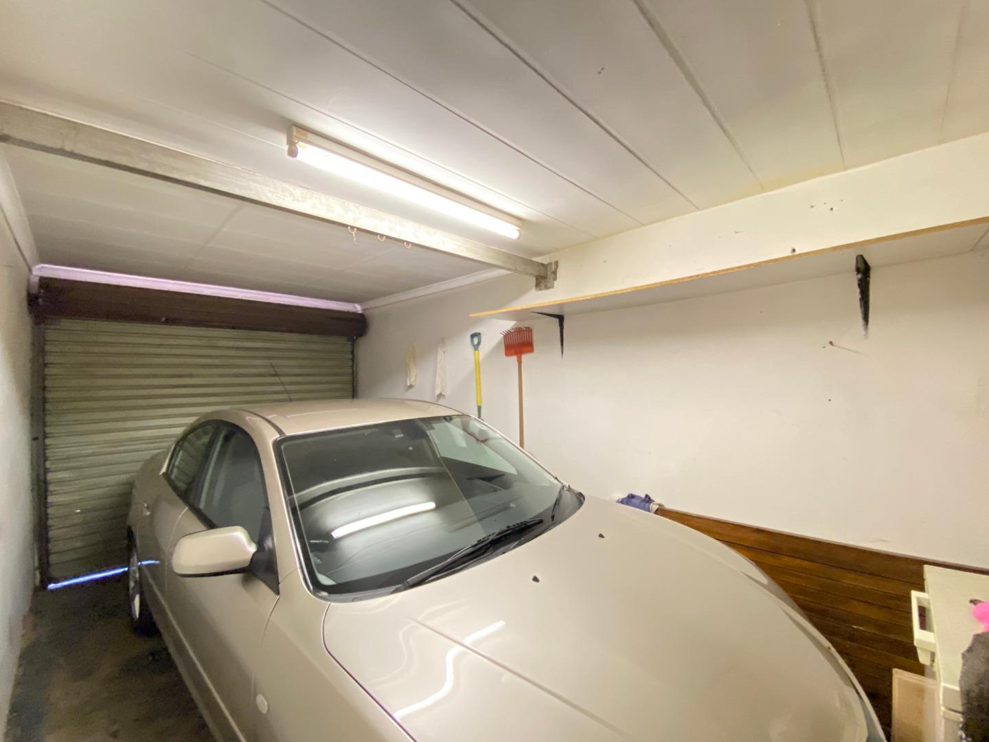 Flat for Sale in Vanderbijlpark SE 1, Vanderbijlpark 708817