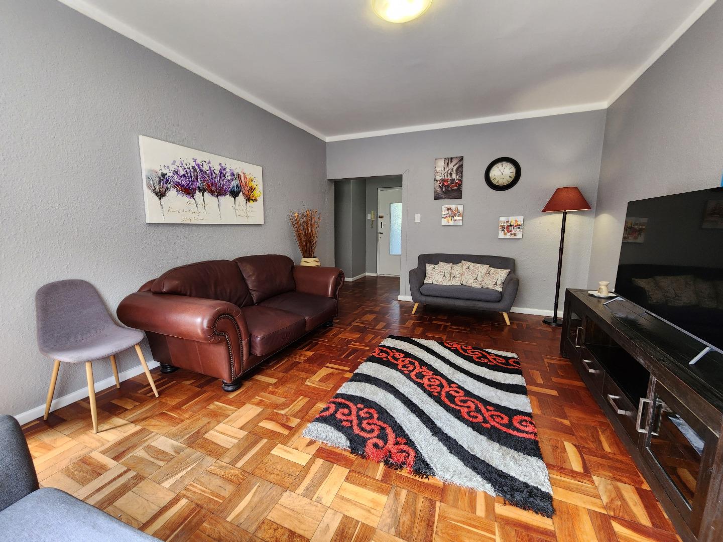 Flat for Sale in Kenilworth Upper, Cape Town 710433