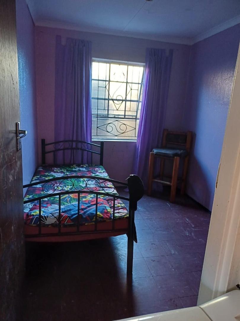 House for Sale in Beacon Valley, Mitchells Plain 715603