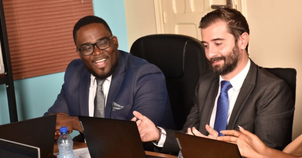 Why You Should a Lawyer? Clarence Abogados & Asociados