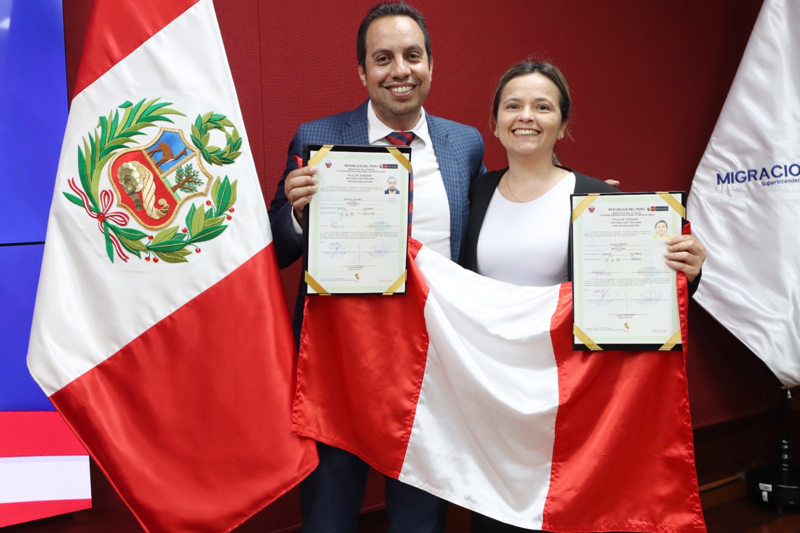 Migraciones otorga nacionalidad peruana a 83 personas