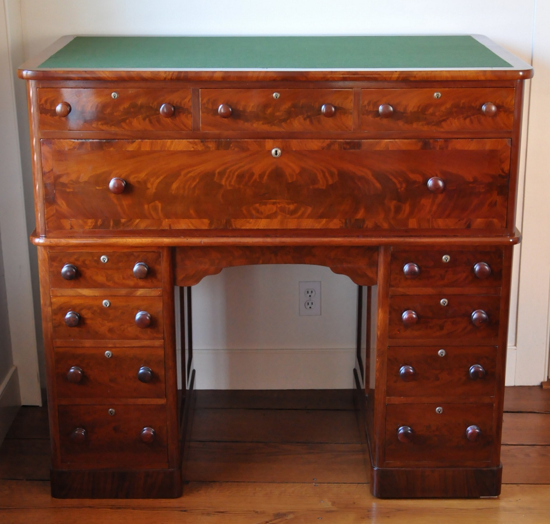 Classical Pedestal Desk Charles Clark