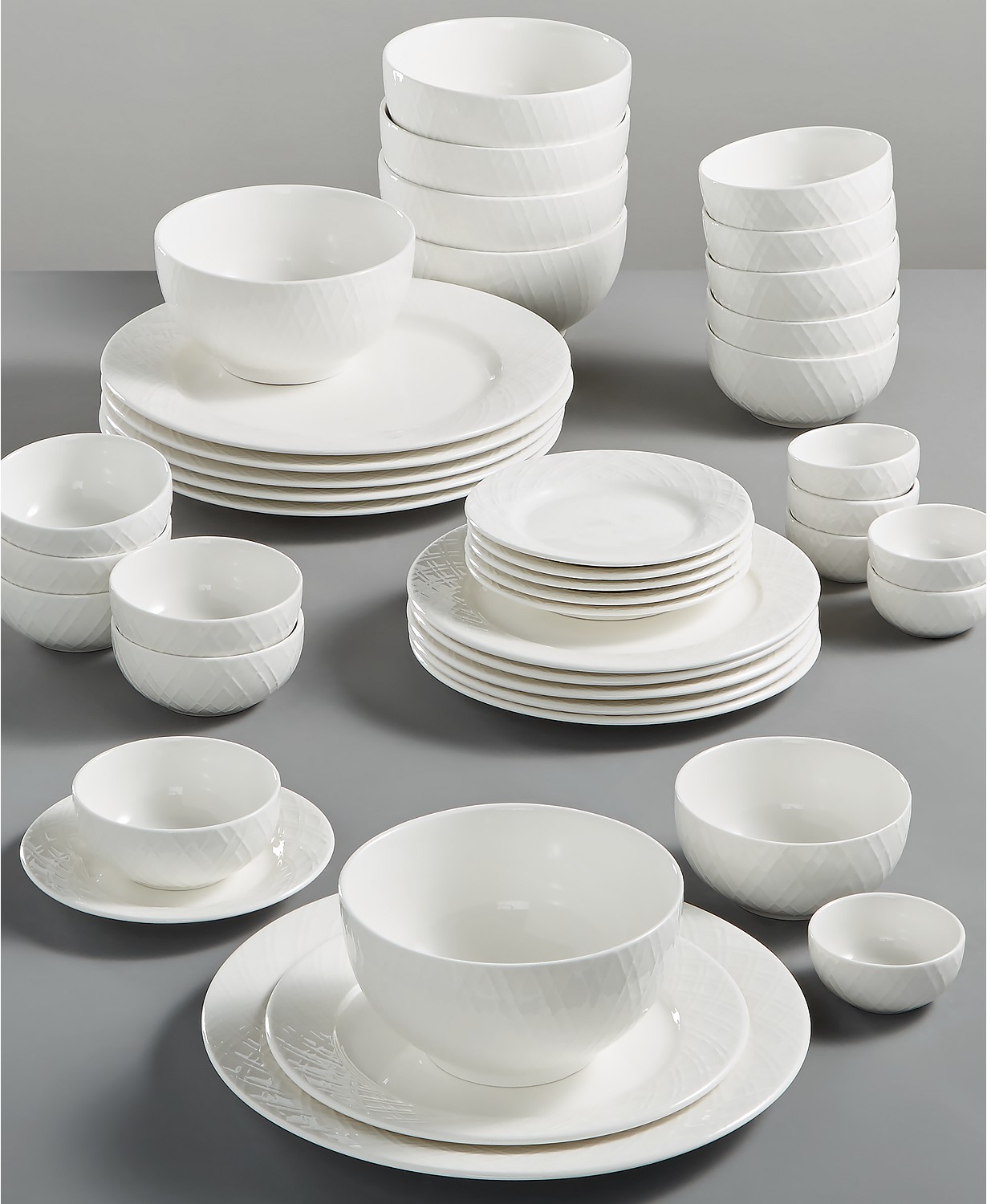 42piece Gibson dinnerware sets for 40 Clark Deals