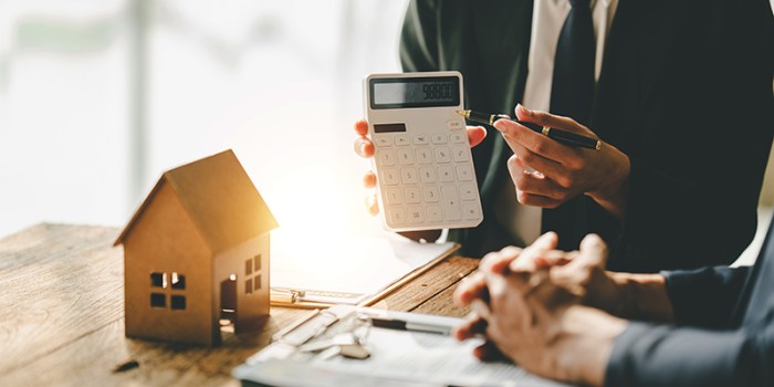 HOA Insurance 101: Why Does Your HOA Need It? | HOA Management Does hoa fees include insurance