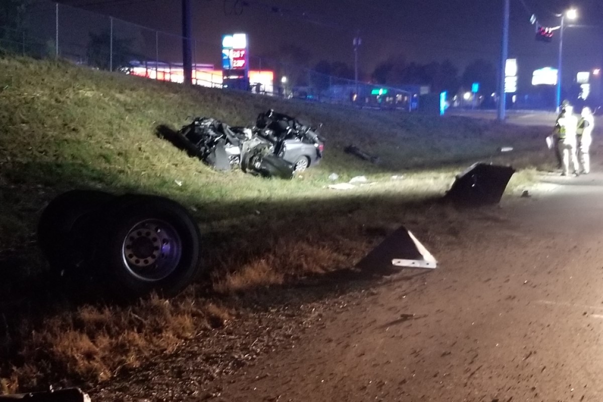 UPDATE Police ID victims, give details in wreck that killed 2 on 101st