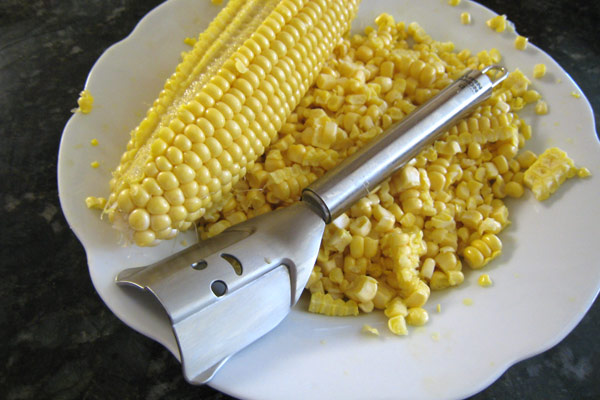 How To Cut Fresh Corn Kernels From the Cob