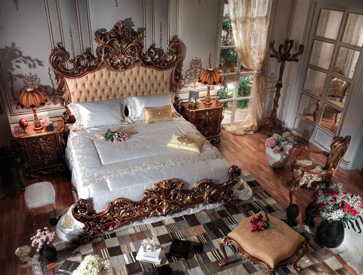 » King Bed Room Royal Suite Gold Italy FinishTop and Best Italian