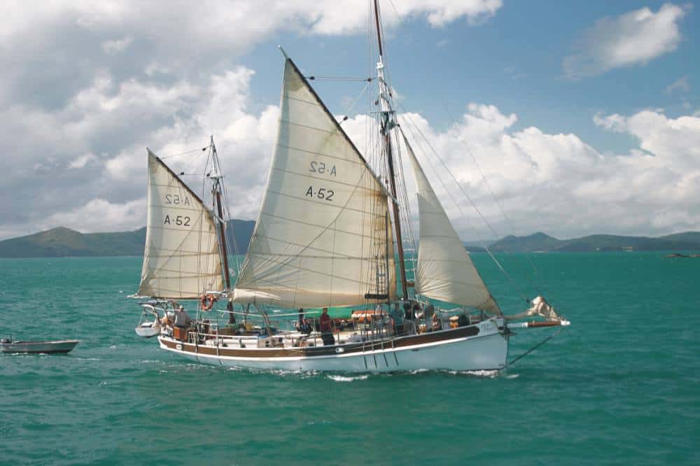 Coastal Passage Worldwide Classic Boat Show