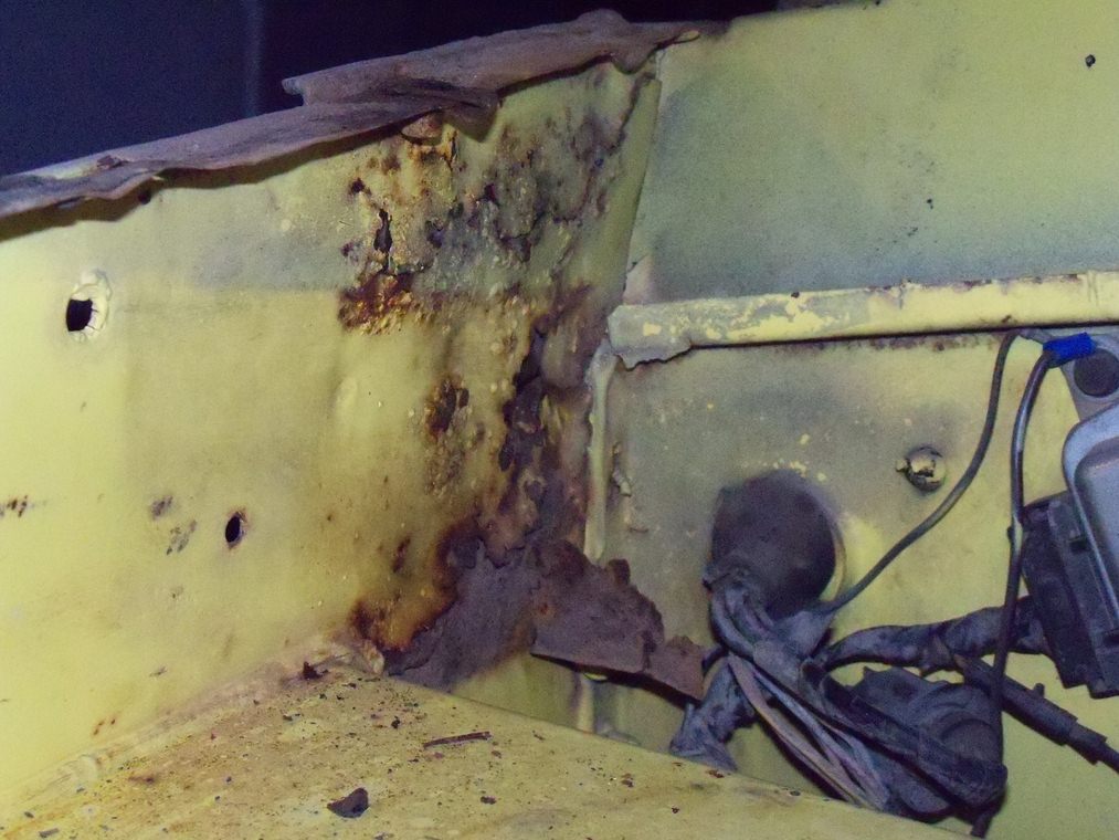 5_Under_hood_rust Forum