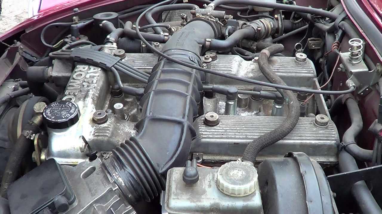 Fuel Injected Twin Cam Engine