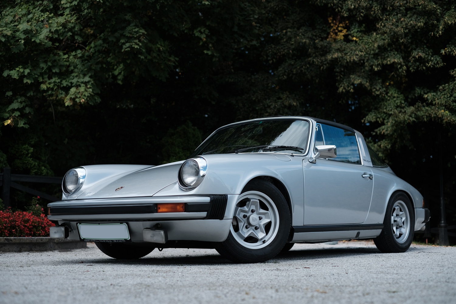 Auction PORSCHE 911 Targa Silver Anniversary Edition 2.7S from 1975 for