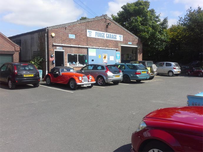 Garage Classic and Vintage cars directory restoration