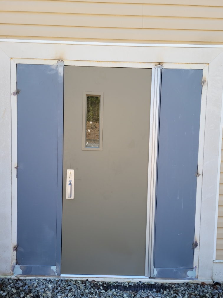 Gallery Classic City Door and Hardware