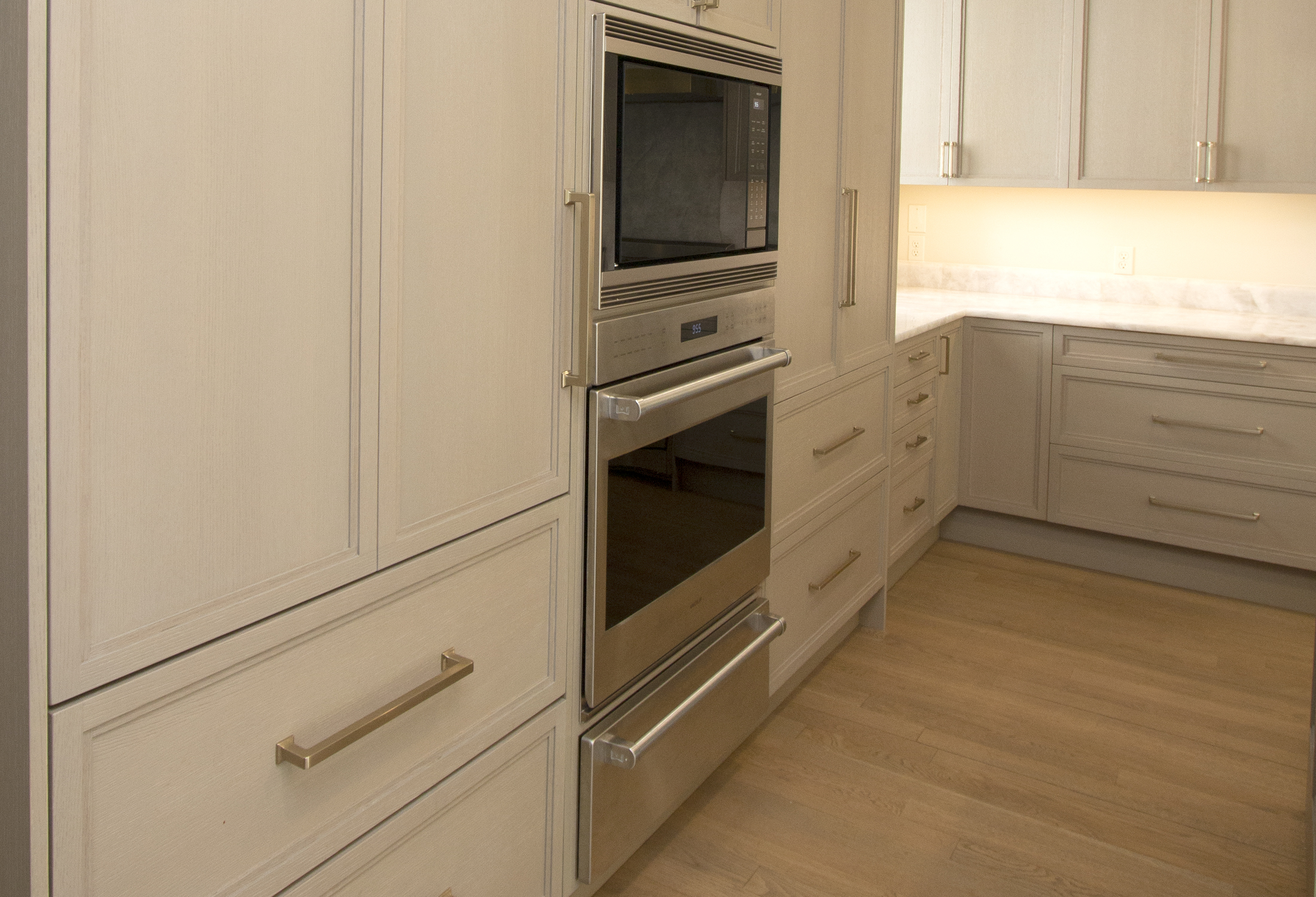 Contemporary Kitchen Metairie Club Gardens Classic Cupboards