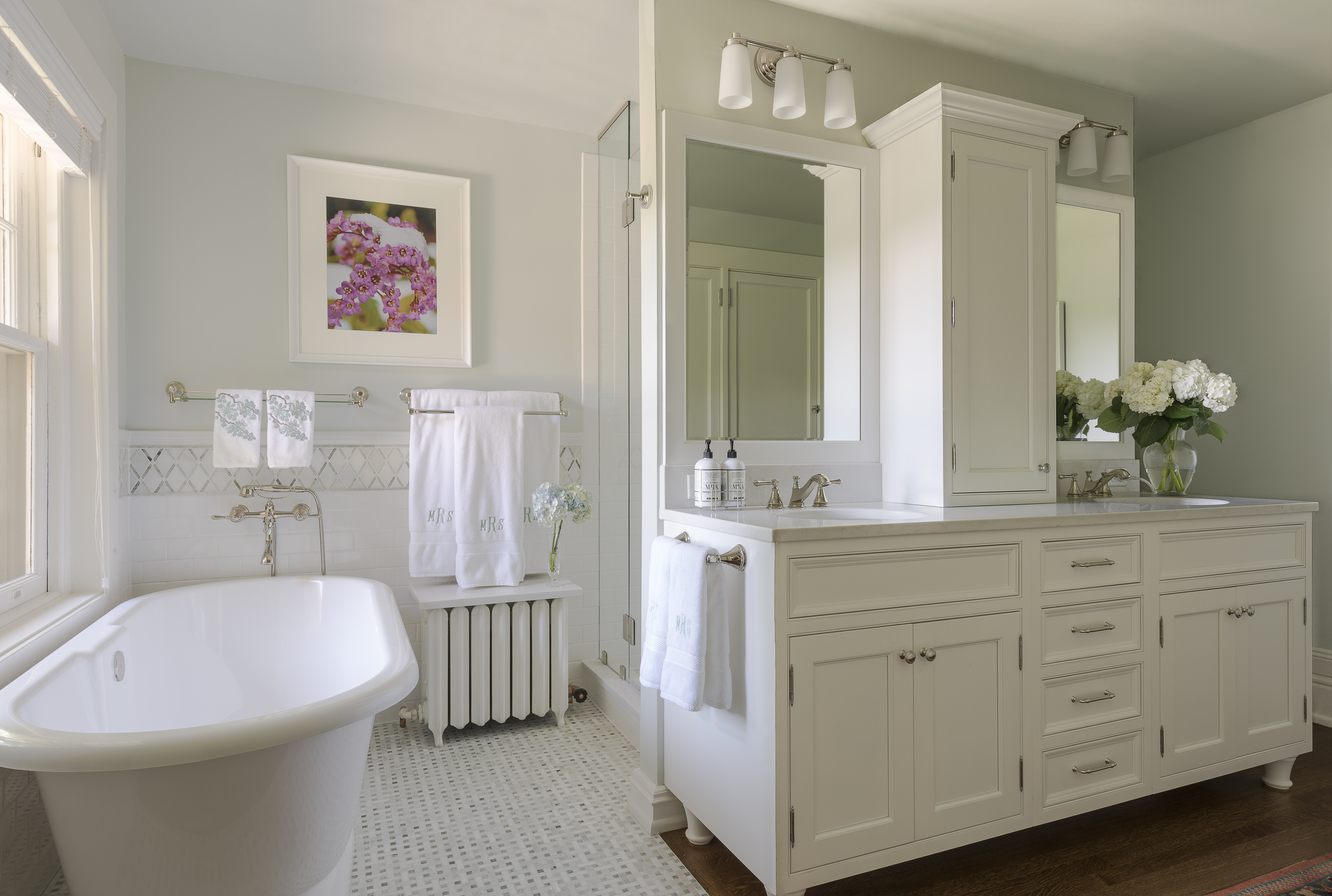 Charming Country Club Master Bath « Classic Homeworks
