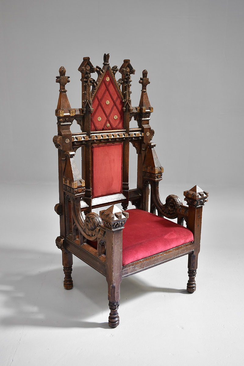 Dark Wood Carved Gothic Style Throne Chair With Red Velvet Upholstered