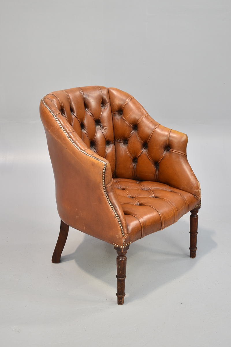 Tan Leather Tub Chair With Studded Button Back & Turned Wooden Legs