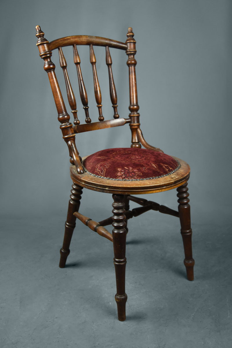 Bentwood Mahogany Bistro / Cafe Spindle Back Chair The Classic Prop