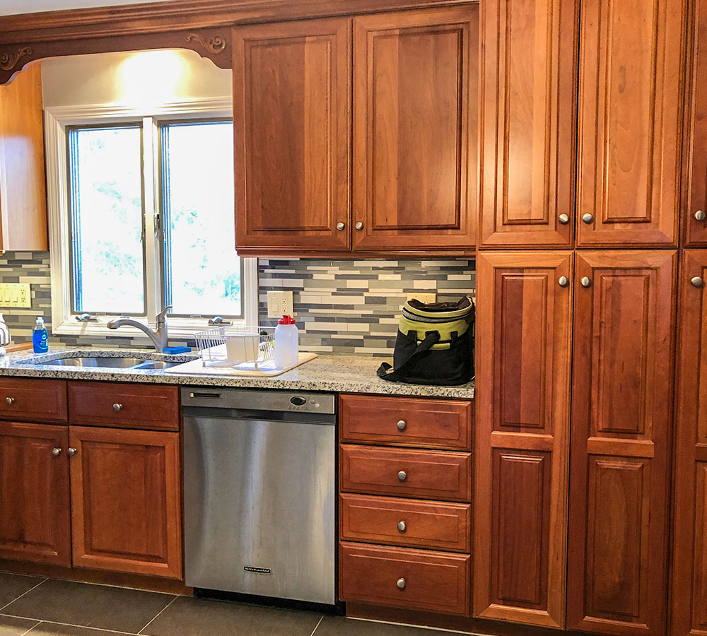 Bethel, CT Kitchen Refinishing Classic Refinishers