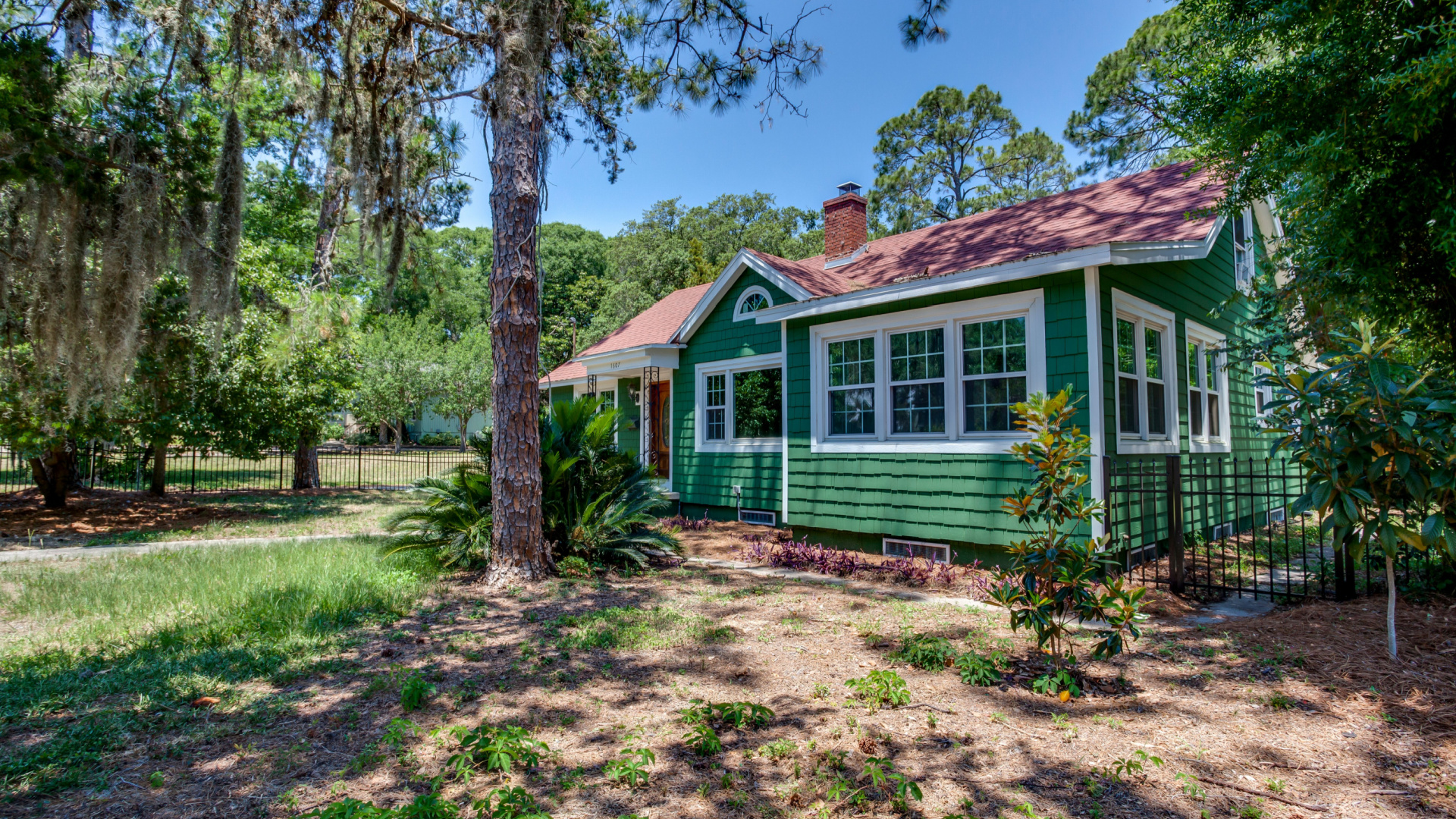 Finding the Best Siding Contractor Near You Classic Roofing