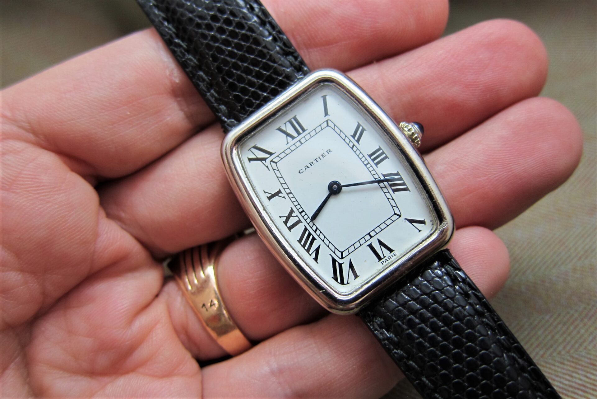 **SOLD**Cartier Vintage Square Incurve' White Gold Rare Vintage