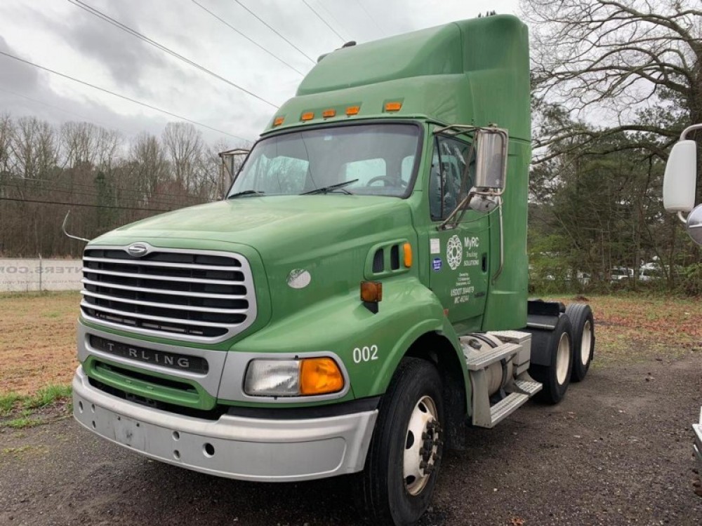 2010 STERLING DETROIT MOTOR DAYCAB TRUCK Miami Used Commercial trucks