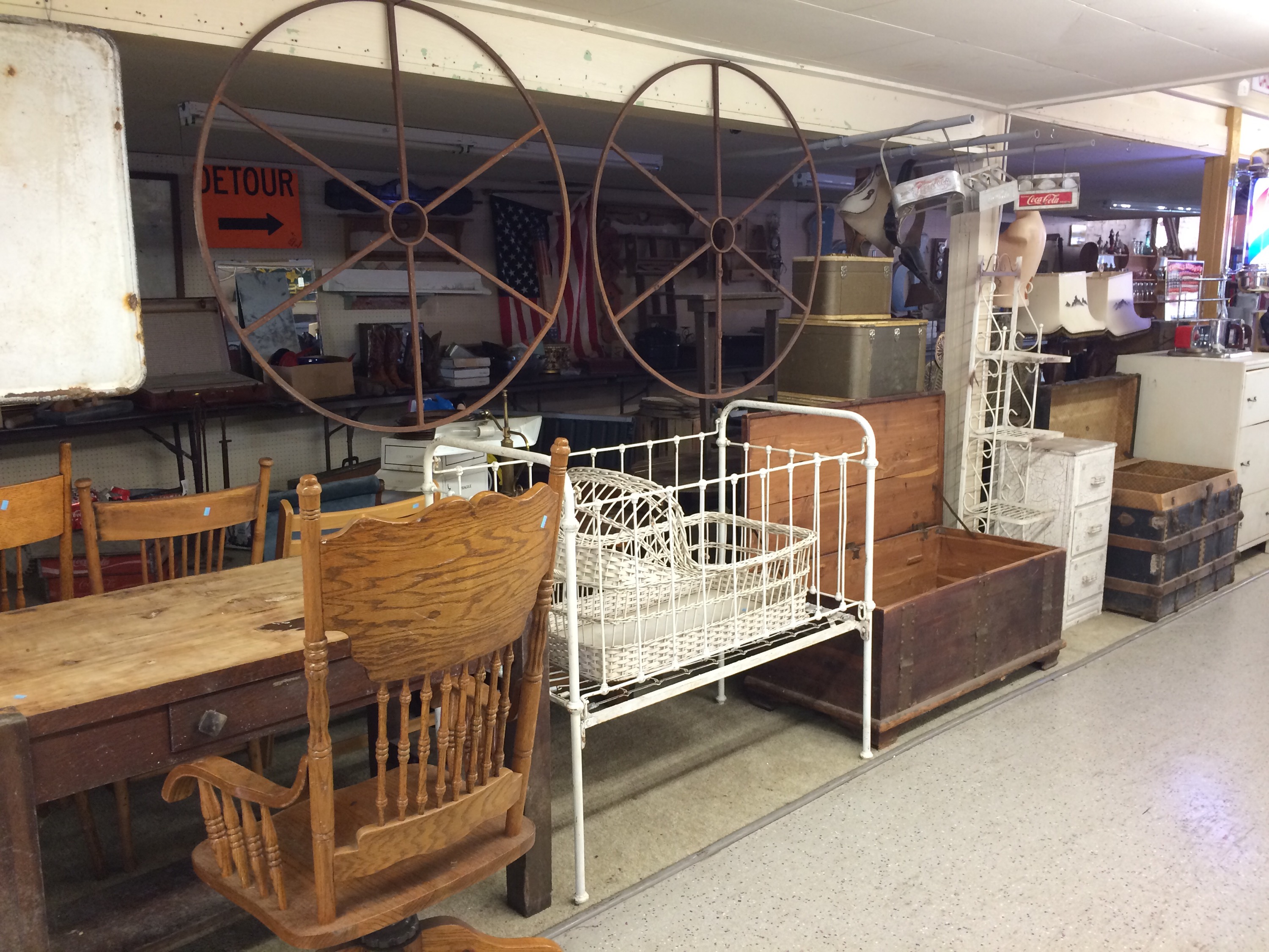 Clay Potter Auction FARMERSVILLE'S HOMETOWN AUCTION HOUSE Page 15