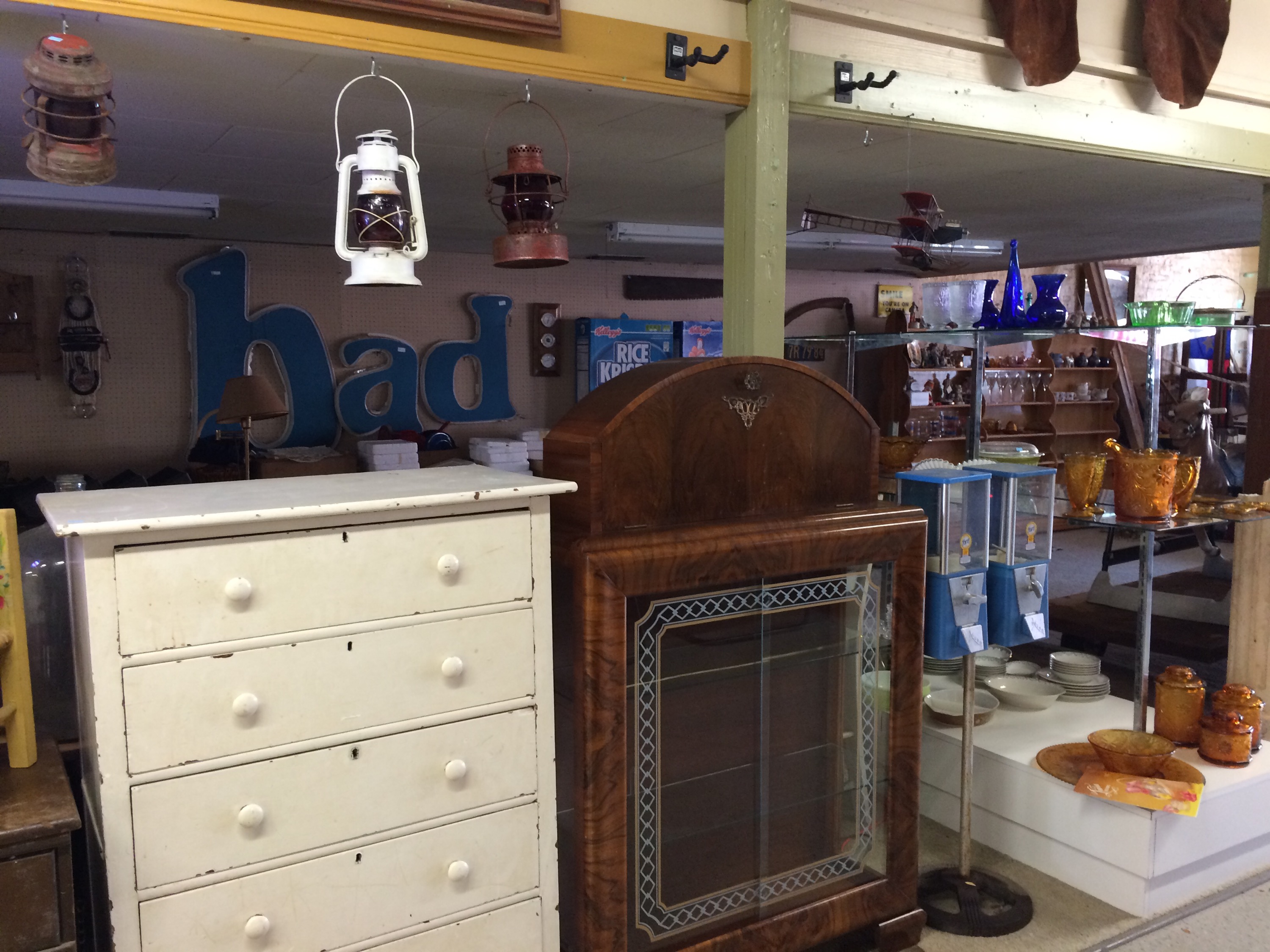 Clay Potter Auction FARMERSVILLE'S HOMETOWN AUCTION HOUSE Page 15