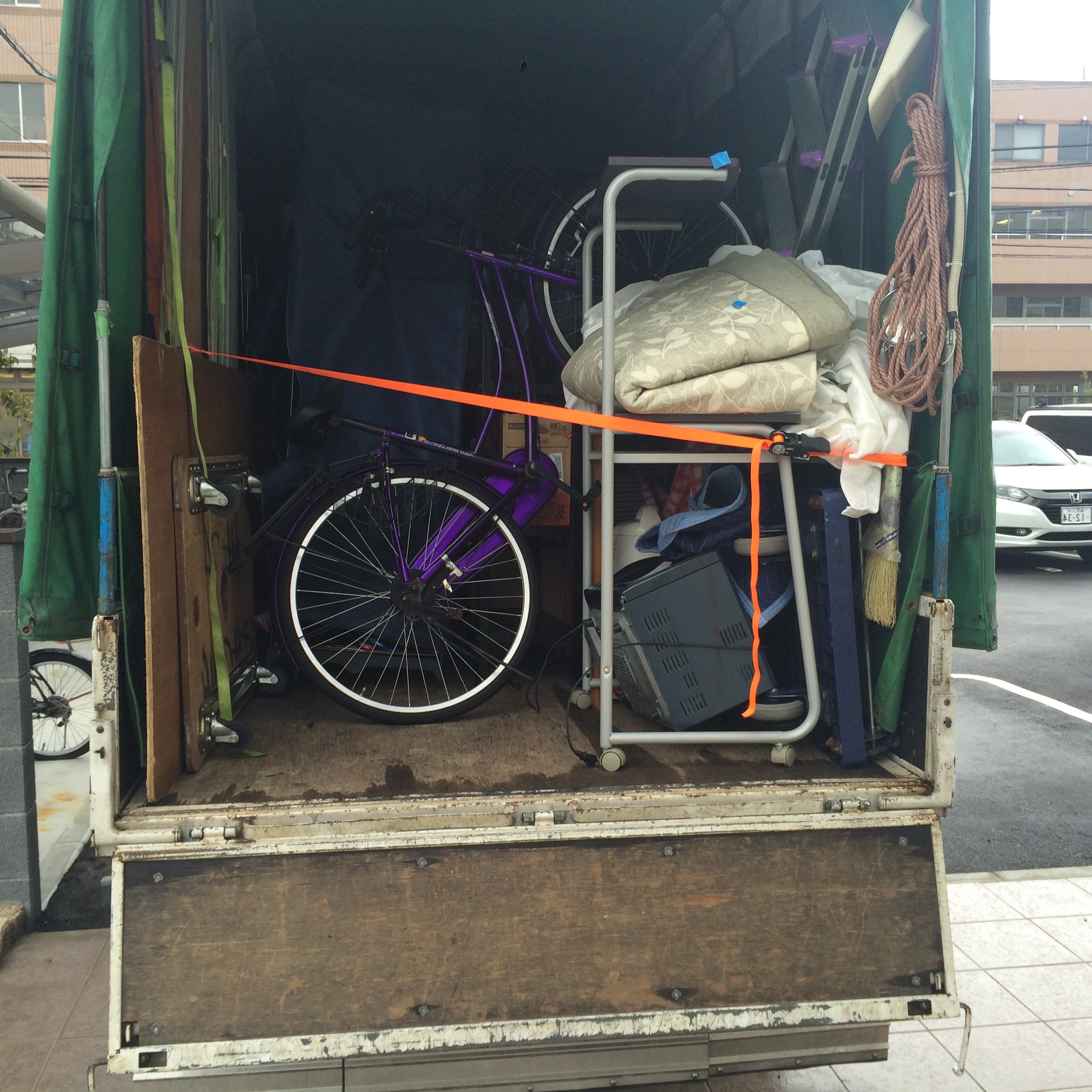 【福岡市の引越しゴミ回収】最安値 ¥3,000〜 不用品回収のクリーンサービス九州（福岡・大分・熊本)