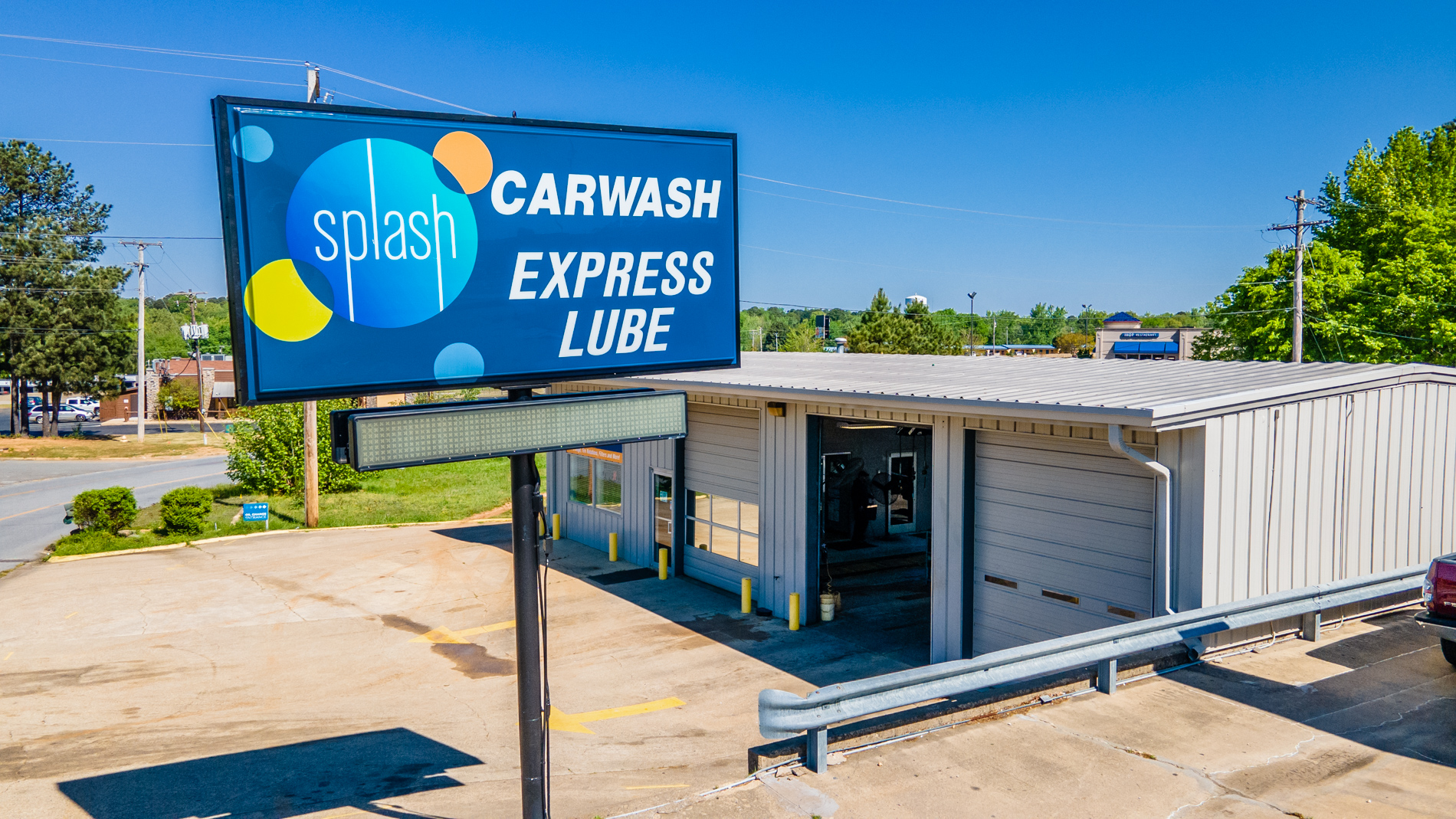 Oil Change in Benton Splash Car Wash