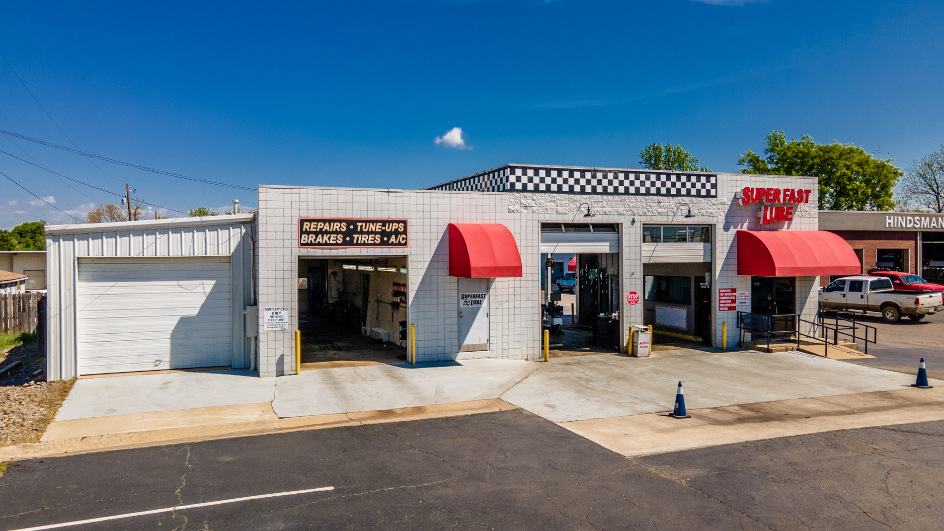 Oil Change in Russellville SuperFast Splash Car Wash