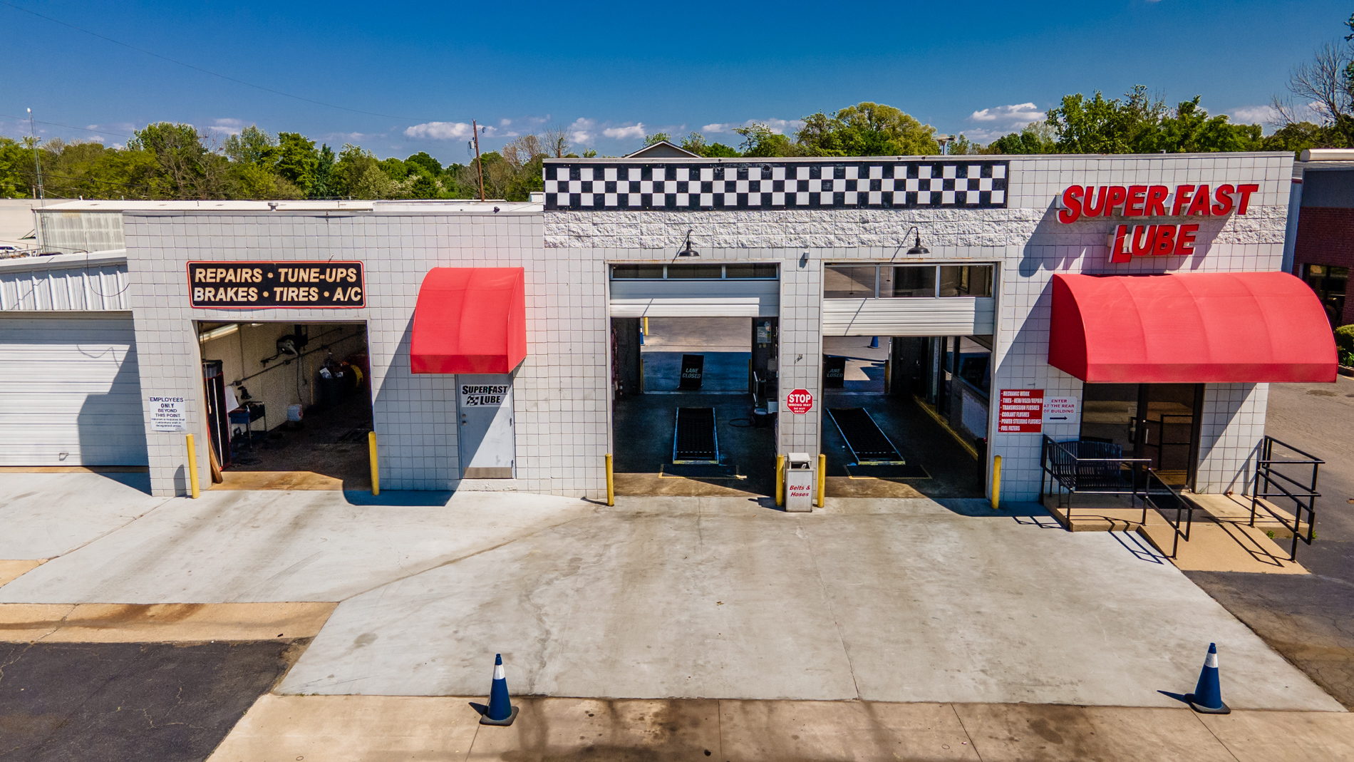 Oil Change in Russellville SuperFast Splash Car Wash