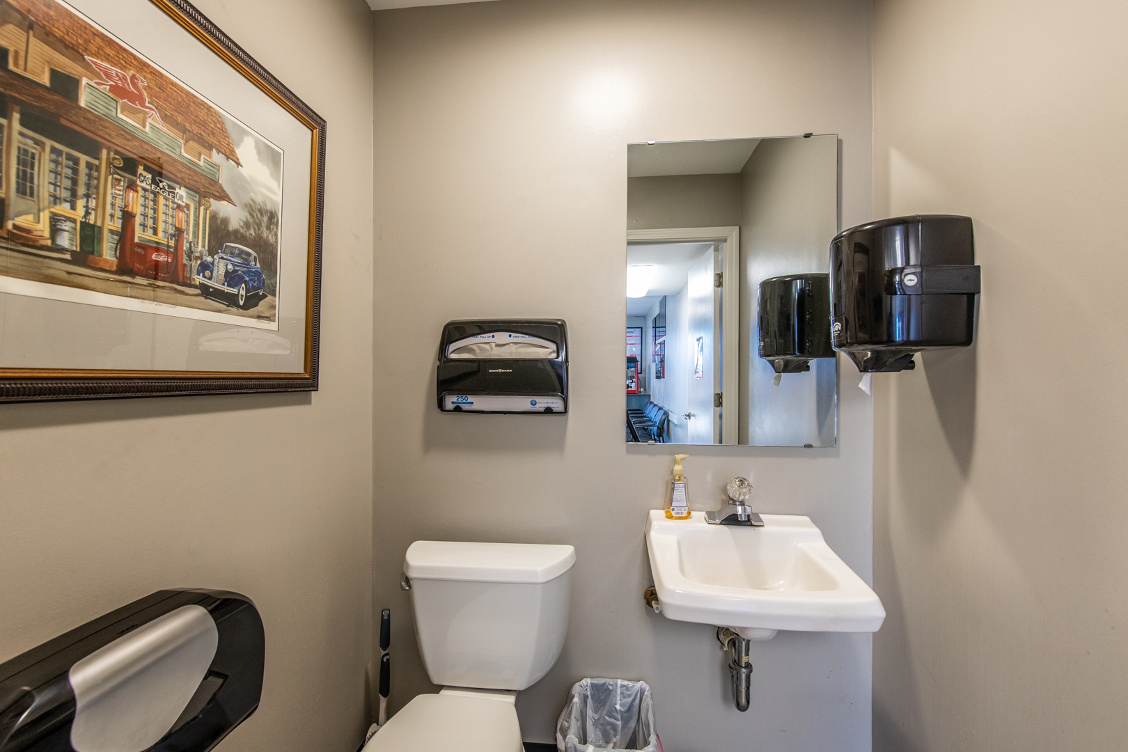 Oil Change in Russellville SuperFast Splash Car Wash