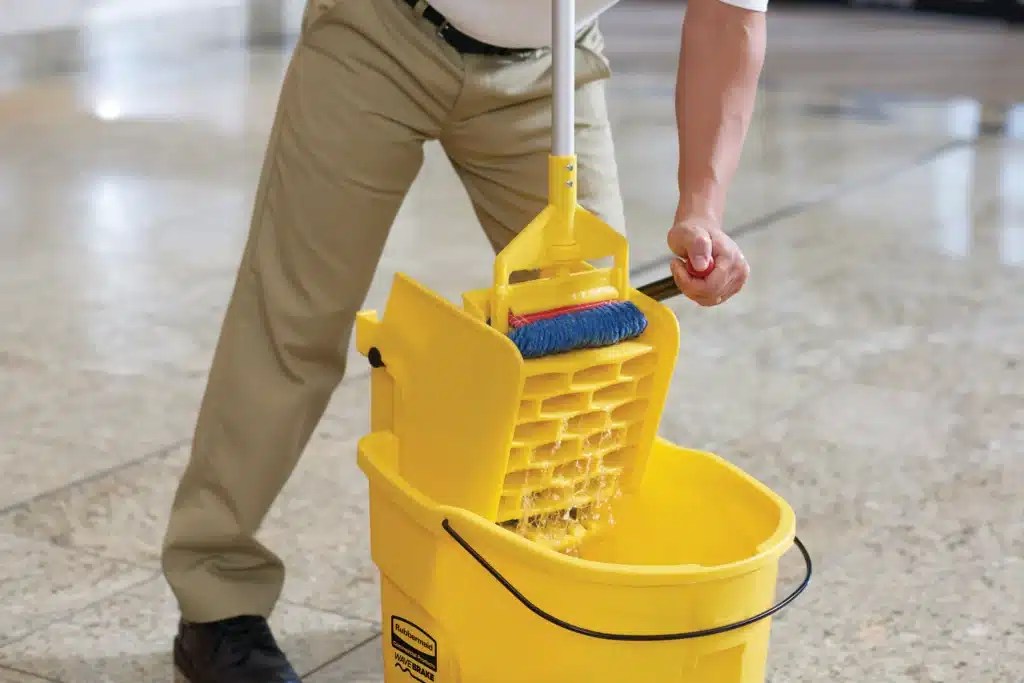 Best Commercial Mop Models [Tested by Experts in 2023] Cleaners Advisor