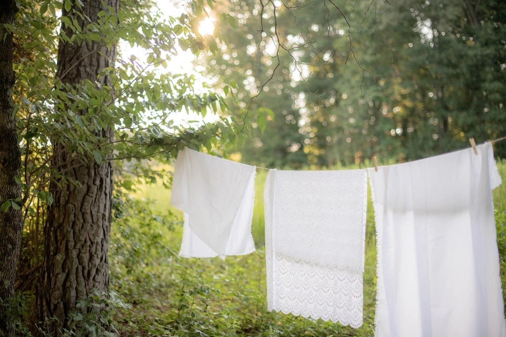 How To Clean Bed Sheets Without Washing Them Cleanestor