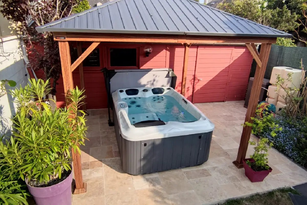 Installation de Spas et Jacuzzis Clean Filtration