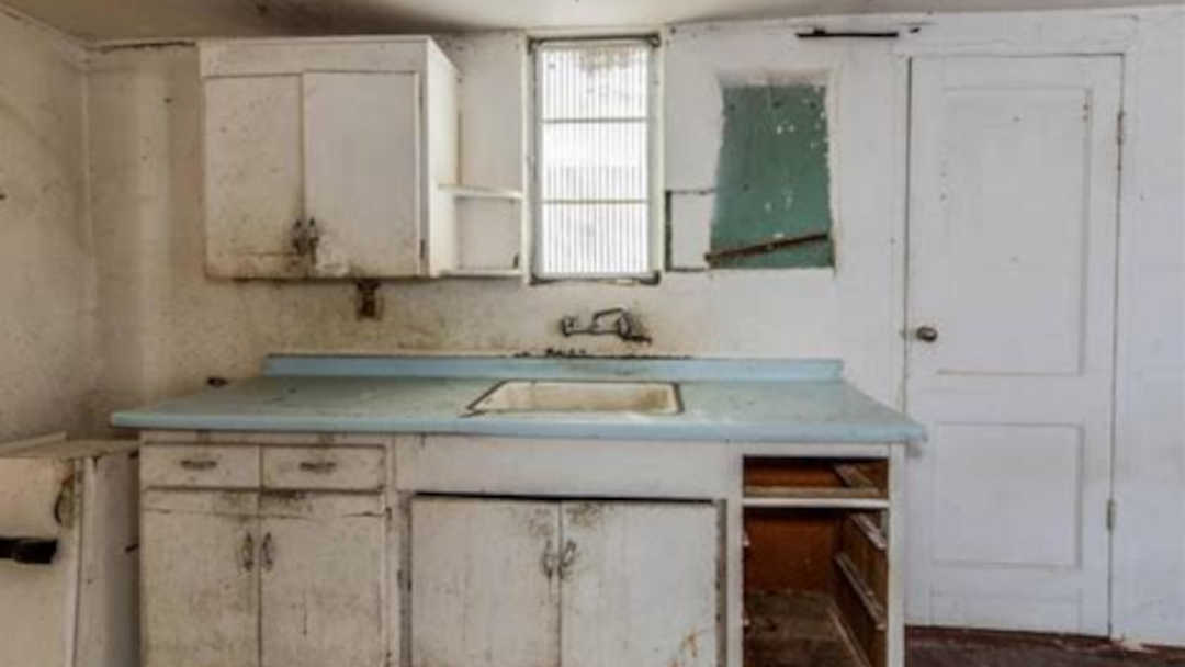 What is the Best Thing to Degrease Kitchen