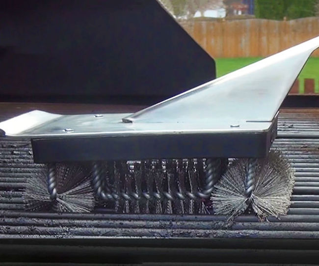 How to Clean Barbecue Grills, Grates and Racks