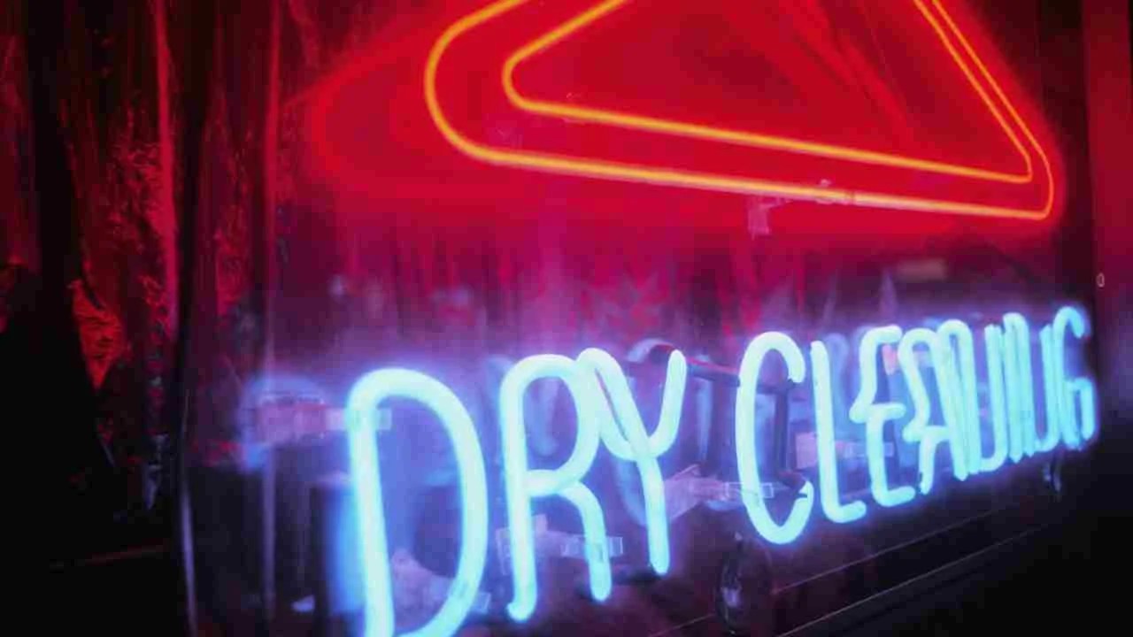 How to Clean Neon Signs? Preserving Vibrancy and Shine Cleaninup