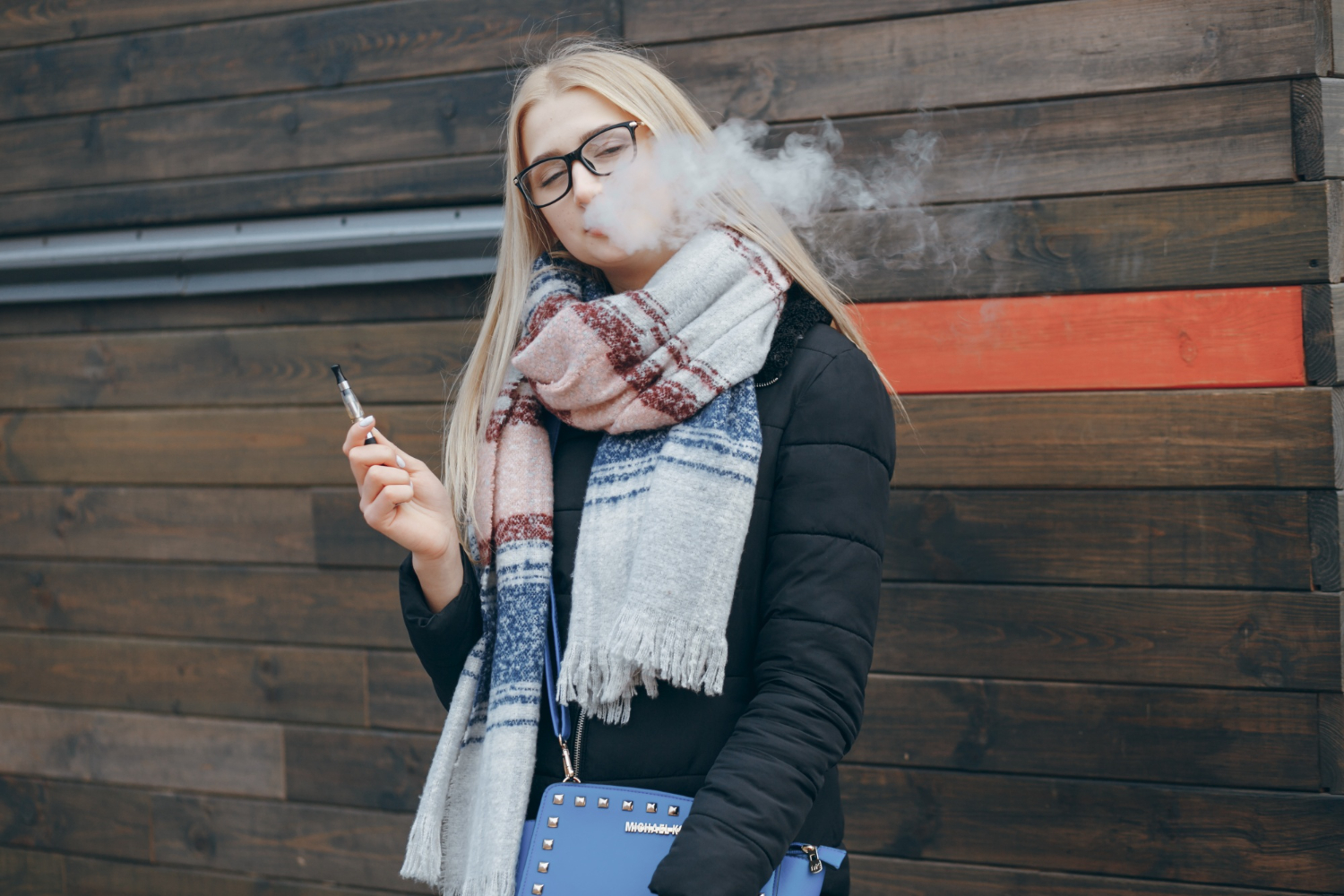 How To Get Rid of Cigarette Smell? A Complete Guide Blog ByNext Dry